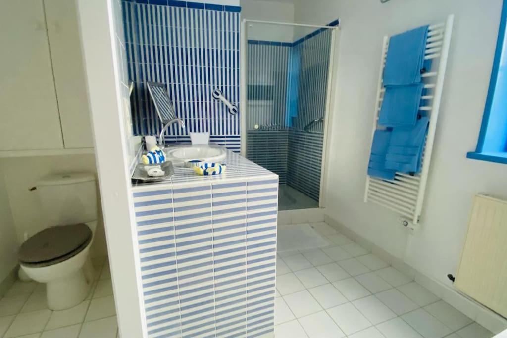 Gite Du Moulin - Appartement Plein Centre Ville - Spacieux 2P - 1Er Etage Maison De Pecheur A 100M De La Plage 르크로토이 외부 사진